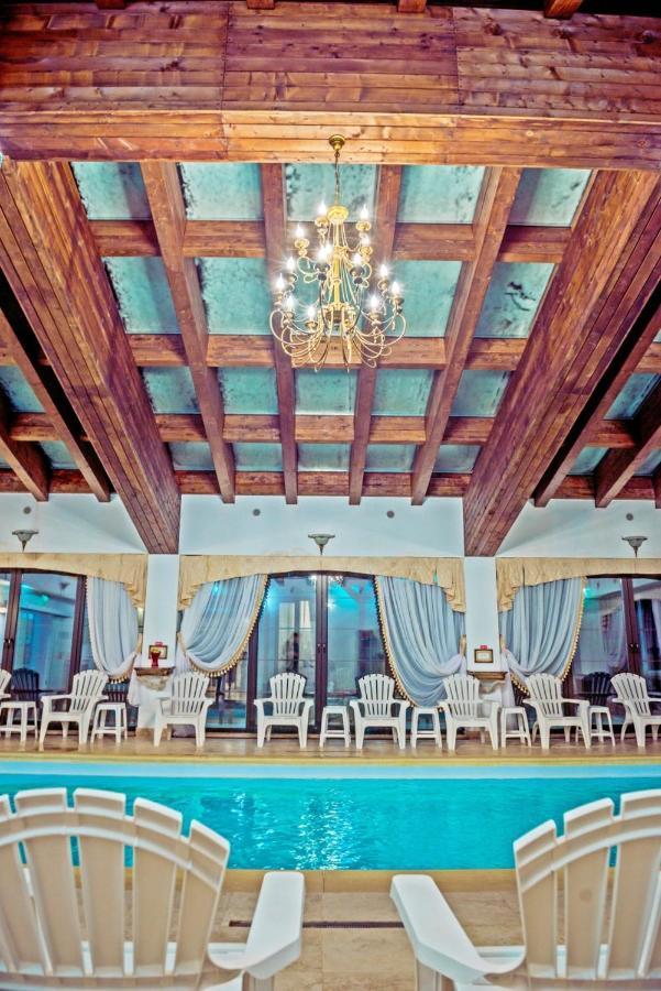 فندق Emire Boutique Zărneşti المظهر الخارجي الصورة
