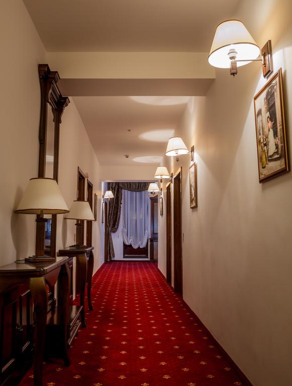 فندق Emire Boutique Zărneşti المظهر الخارجي الصورة