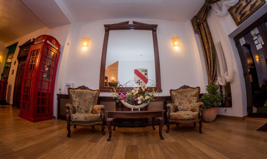 فندق Emire Boutique Zărneşti المظهر الخارجي الصورة